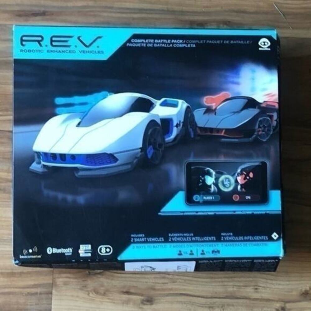 WowWee Rev Smart RC Bluetooth Robotic Enhanced Battle Vehicles 2 Car Set